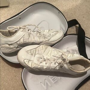 Women's White Cheer  Shoes